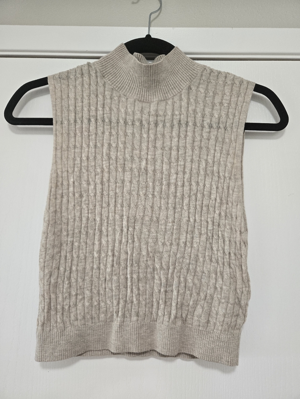 & Other Stories Cable Knit Sweater Vest